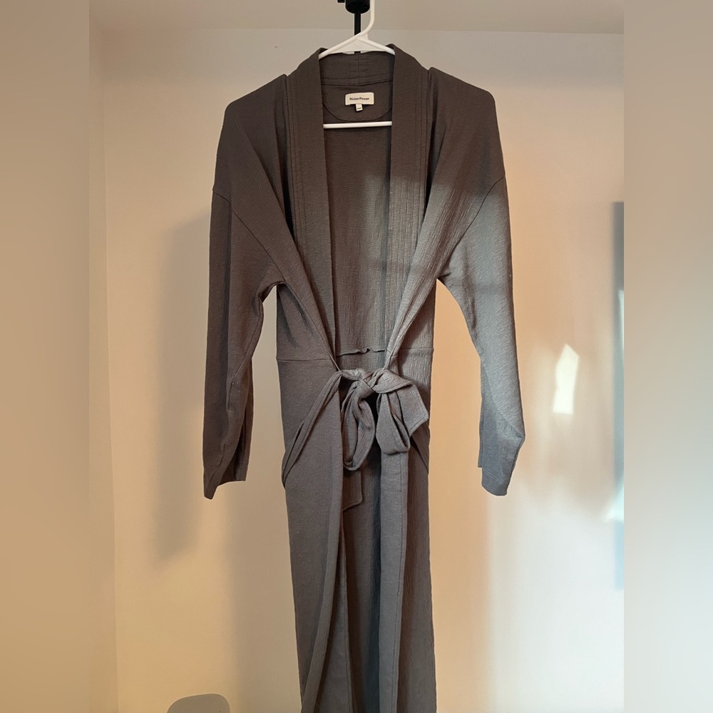 Richer Poorer robe